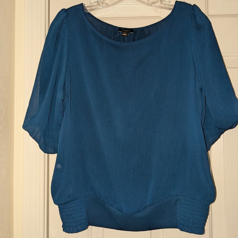 Brand New Ann Taylor Factory Teal Crepe Blouse Smocked Hem & Puff Sleeve Size M